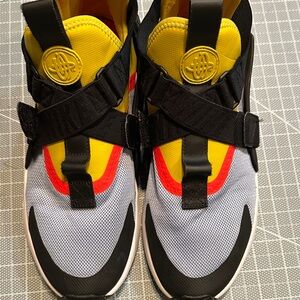 Nike Huarache Yellow and Red Sneakers 9 women’s